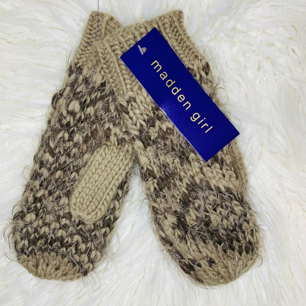 Madden Girl Mittens